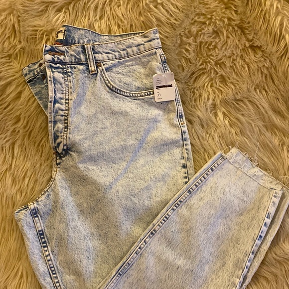 NWT Free People curvy button fly acid washed jeans - Picture 4 of 12
